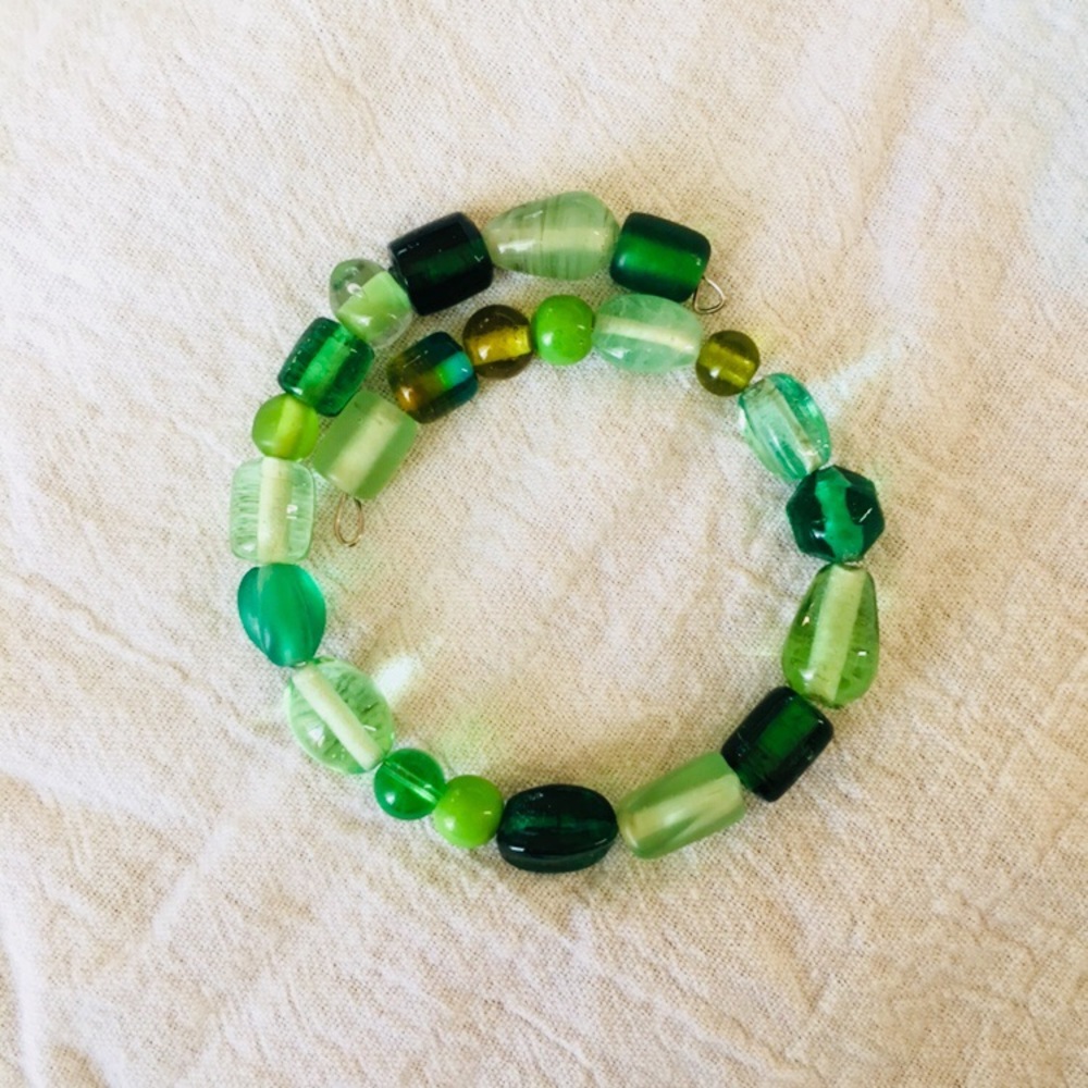 Playful memory wire bracelet